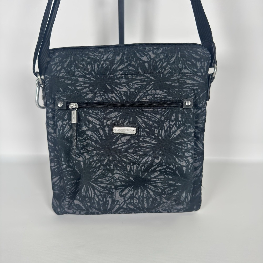 BAGGALLINI Black Gray Floral Versatile Lightweight Crossbody Travel Purse